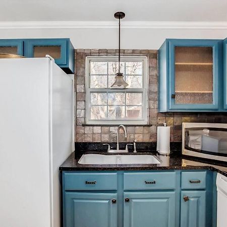 WOW! Spacious Retreat&amazing yard 2400+4bd/3bth Wichita Exterior foto
