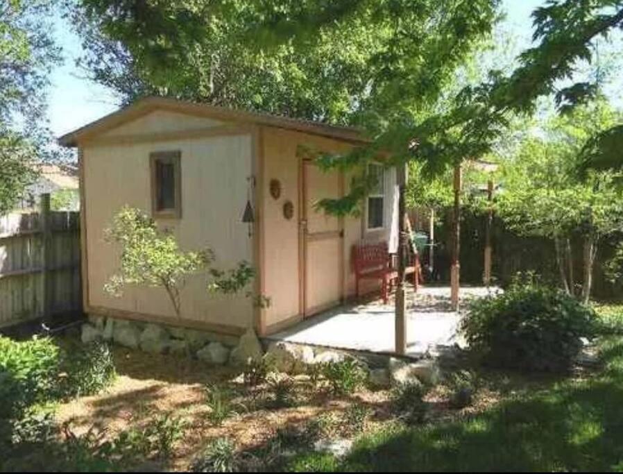 WOW! Spacious Retreat&amazing yard 2400+4bd/3bth Wichita Exterior foto