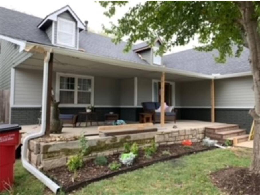 WOW! Spacious Retreat&amazing yard 2400+4bd/3bth Wichita Exterior foto